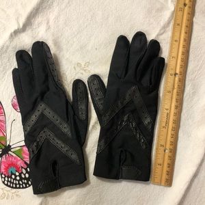 Isotoner gloves